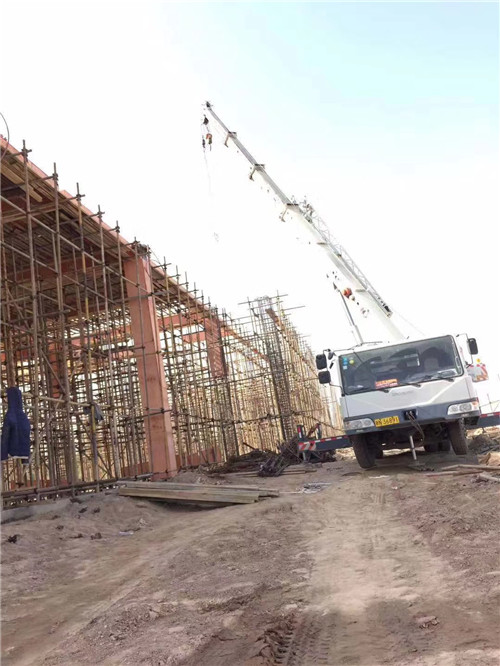 襄垣县吊车作业的安全注意事项有哪些？